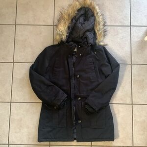 Women’s UOIUXC Size Small Winter Coat